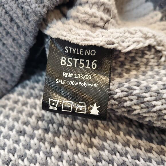 POL Oversized Comfy In Vneck Camo Sweater Green Animal Print  Sz L Oversized - Picture 10 of 11